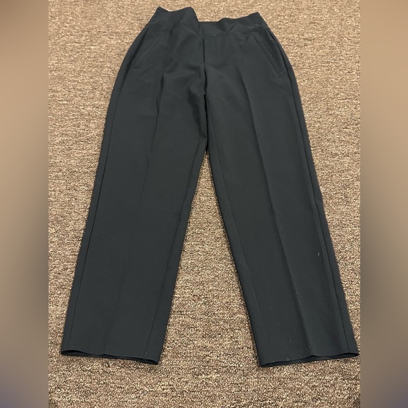 EUC Athleta Sz 2 black women's dress pants straight leg pleated career gorgeous - Picture 1 of 4